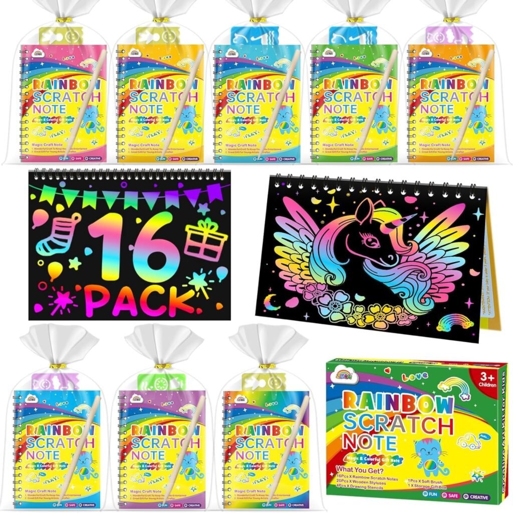Kits infantiles con libretas y ceras de colores para entretener a los niños en bodas.